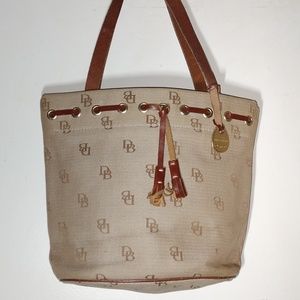 👜 Dooney & Bourke Shoulder Bag🛍️